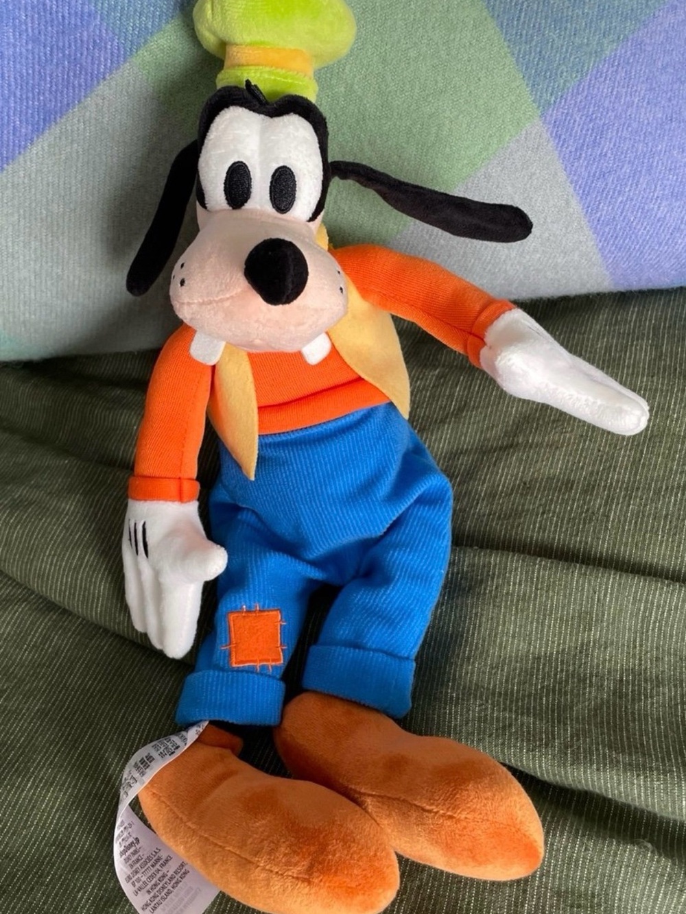 Official Disney Store Goofy 16” Plush